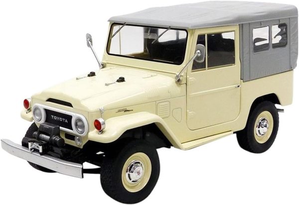 1/18 1967 Toyota Landcruiser FJ40 Bej Diecast Araba, Triple9 Collection 1800152