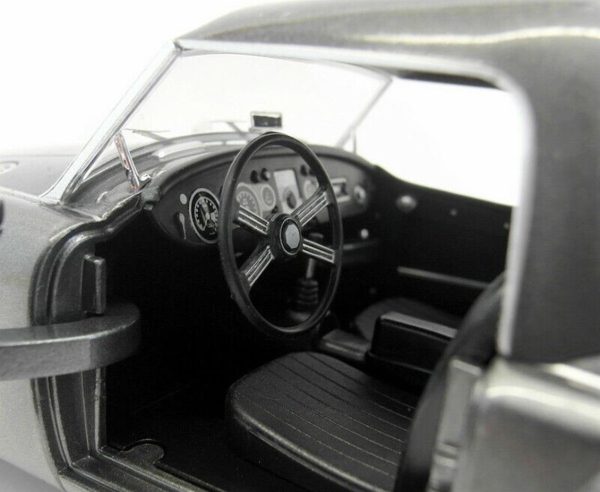 1/18 1957 MGA MK I A1500 Gri Diecast Araba, Triple9 Collection 1800161 - Görsel 4