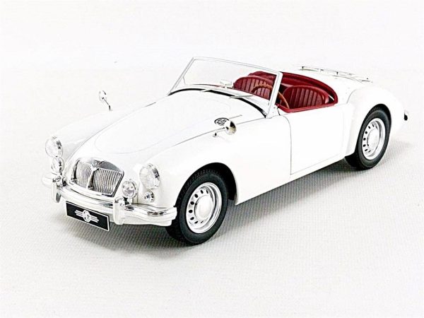 1/18 1961 MGA MK II A1600 Open Convertible Beyaz Diecast Araba, Triple9 Collection 1800164