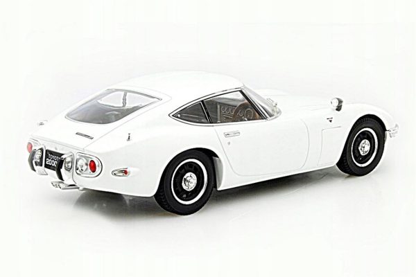 1/18 1967 Toyota 2000 GT Beyaz Diecast Araba, Triple9 Collection 1800183 - Görsel 2