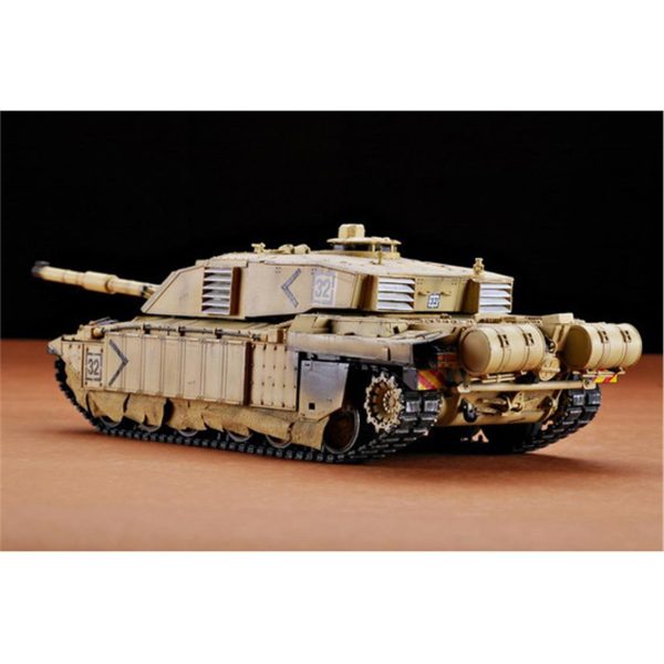 1/35 British Challenger II Basra 2003optelic Tank Maketi, Trumpeter 00323 - Görsel 3