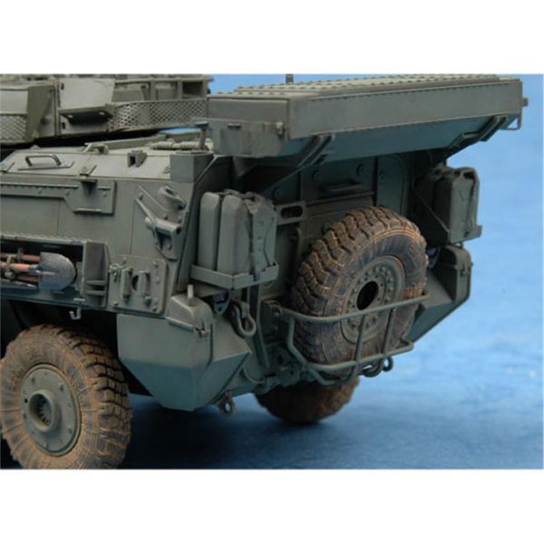 1/35 LAV-III 8x8 Tekerlekli Zırhlı Araç Maketi, Trumpeter 01519 - Görsel 4