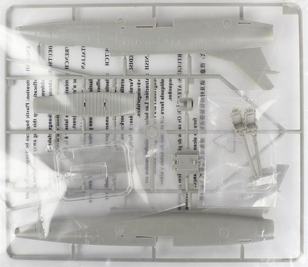 1/72 F-100C Super Sabre Savaş Uçağı Maketi, Trumpeter 01648 - Görsel 2
