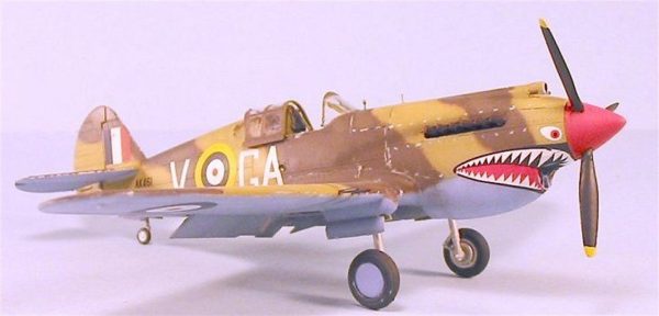 1/48 Curtiss P-40B Warhawk Savaş Uçağı Maketi, Trumpeter 02807 - Görsel 3