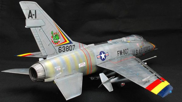 1/48 F-100F Super Sabre Savaş Uçağı Maketi, Trumpeter 02840 - Görsel 4