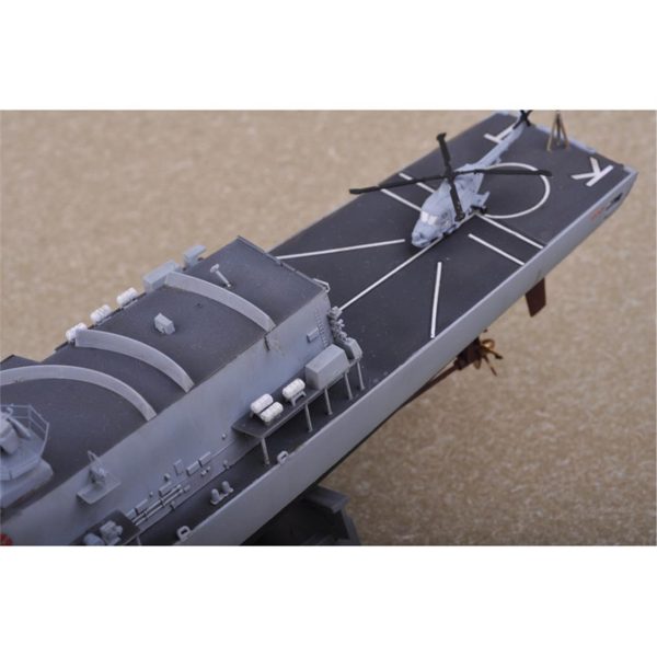 1/350 HMS Tip 23 Kent (F78) Fırkateyni Maketi, Trumpeter 04544 - Görsel 4