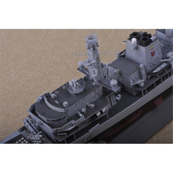 1/350 HMS Tip 23 Kent (F78) Fırkateyni Maketi, Trumpeter 04544 - Görsel 3