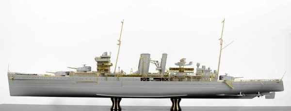 1/350 HMS York Savaş Gemisi Maketi, Trumpeter 05351 - Görsel 4