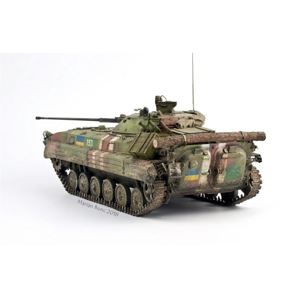 1/35 Rus BMP-2 IFV Tank Maketi, Trumpeter 05584 - Görsel 3