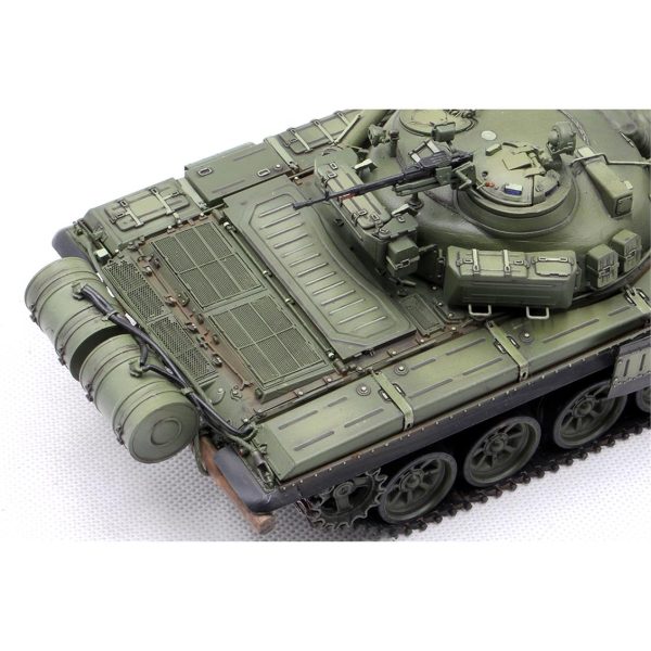 1/35 Sovyet Obj.172 T-72 Ural Ana Muharebe Tank Maketi, Trumpeter 09601 - Görsel 3