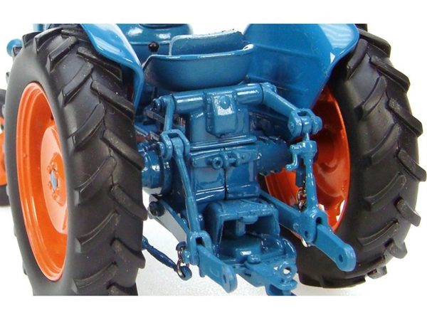 1/32 Fordson Power Major 1958 Traktör Diecast, Universal Hobbies UH2636 - Görsel 2
