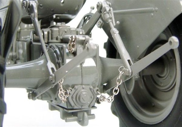 1/16 Ferguson TEA 20 Traktör Diecast, Universal Hobbies UH2690 - Görsel 3