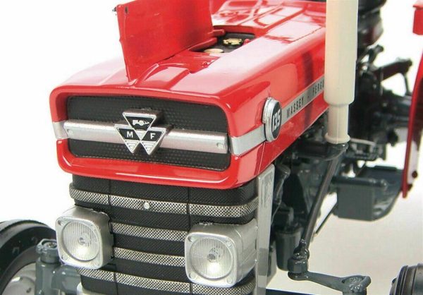 1/16 Massey Ferguson 135 Traktör Diecast, Universal Hobbies UH2698 - Görsel 6