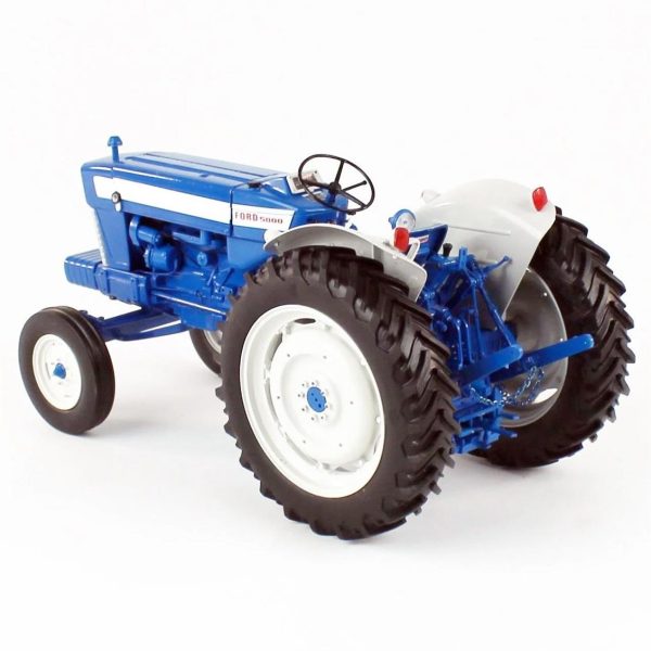 1/16 Ford 5000 (1964) Traktör Diecast, Universal Hobbies UH2705 - Görsel 3