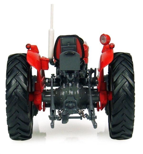 1/32 Massey Ferguson 135 Traktör Diecast, Universal Hobbies UH2785 - Görsel 6