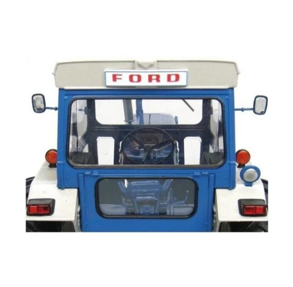1/16 Ford 7000 Sürücü Kabinli Traktör Diecast, Universal Hobbies UH2798 - Görsel 2