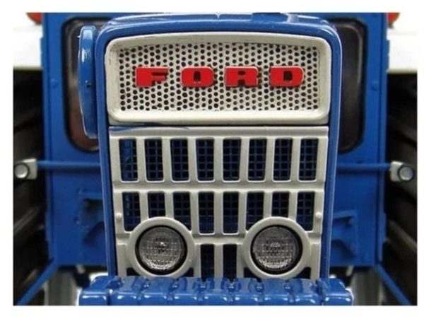1/16 Ford 7000 Sürücü Kabinli Traktör Diecast, Universal Hobbies UH2798 - Görsel 3