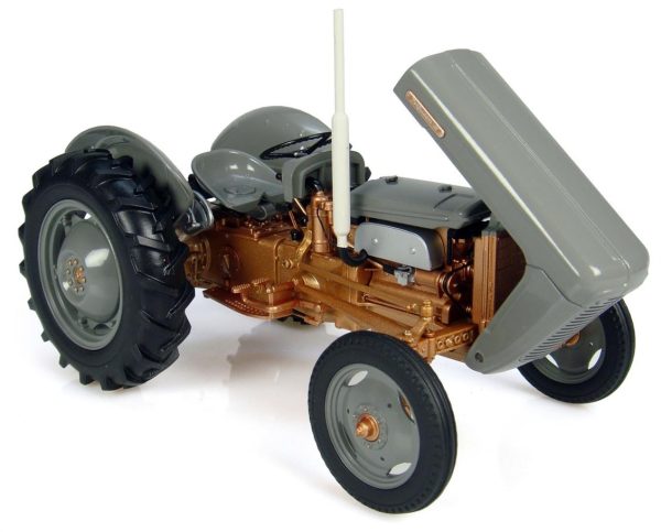 1/16 Ferguson FE 35, 1956 Traktör Diecast, Universal Hobbies UH2986 - Görsel 2