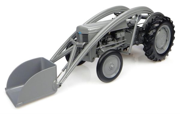 1/16 Ferguson TEA-20 AVEC FL Traktör Diecast, Universal Hobbies UH4171