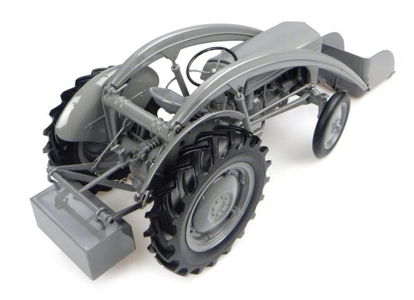 1/16 Ferguson TEA-20 AVEC FL Traktör Diecast, Universal Hobbies UH4171 - Görsel 4