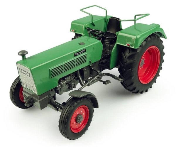 1/32 Fendt Farmer 105S 2WD Traktör Diecast, Universal Hobbies UH5276