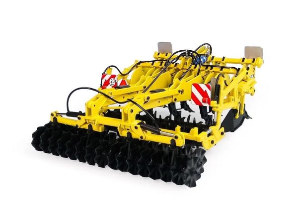 1/32 Bednar Terraland TN Profi Discaro Diecast, Universal Hobbies UH6217