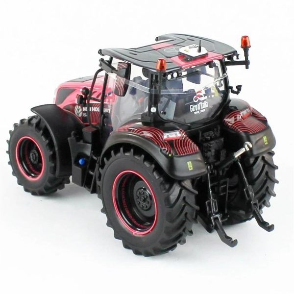 1/32 New Holland T5.140 (Giro Italia) 2022 Traktör Diecast, Universal Hobbies UH6434 - Görsel 3