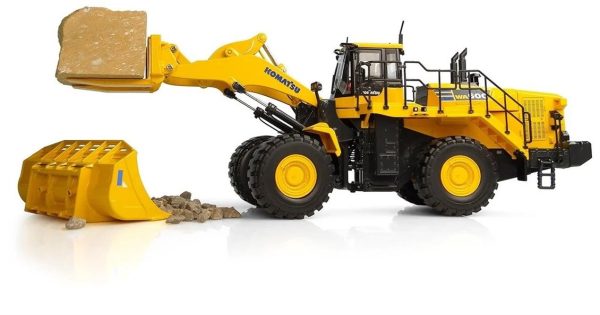 1/50 Komatsu WA600-8 Tekerlekli Loder Diecast, Universal Hobbies UH8153 - Görsel 3