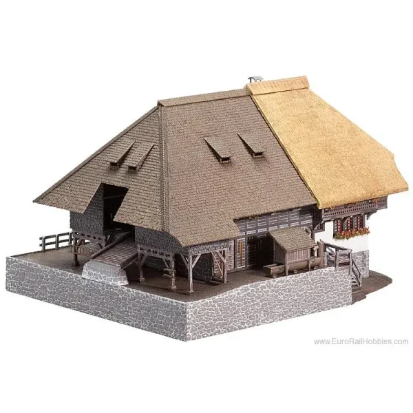 1/87 Kara Ormanlarda Sazdan Çatılı Çiftlik Evi Maketi, Faller 130534 - Görsel 3