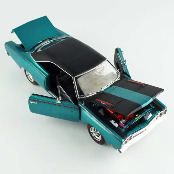 1/18 1969 Plymouth Road Runner Hardtop (MCACN) Q5 Turquoise Diecast Araba Modeli, AutoWorld AMM1289 - Görsel 3
