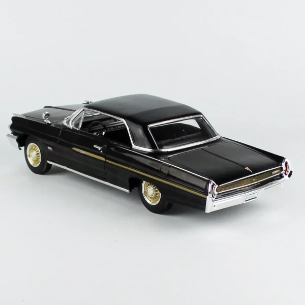 1/18 1962 Pontiac Grand Prix Hardtop (Fireball Roberts Edition) Starlight Black Diecast Araba Modeli, AutoWorld AMM1291 - Görsel 2