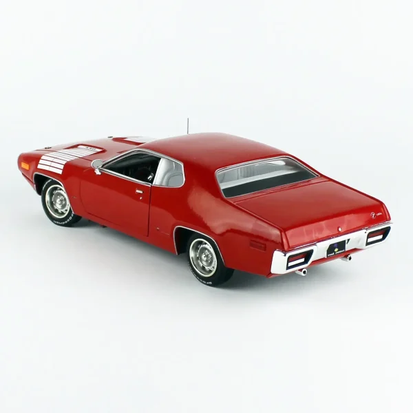 1/18 1972 Plymouth Road Runner GTX Red Diecast Araba Modeli, AutoWorld AMM1299 - Görsel 2