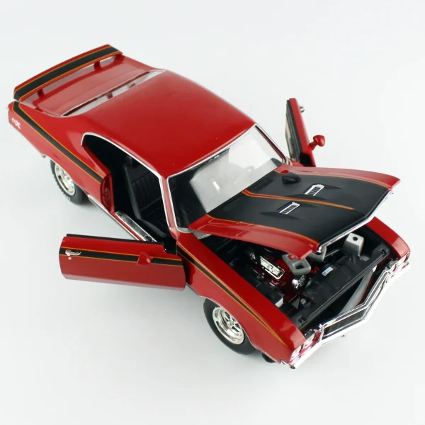 1/18 1972 Buick GSX (Class of 1972 MCACN) Fire Red Diecast Araba Modeli, AutoWorld AMM1301 - Görsel 3