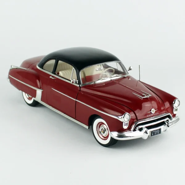 1/18 1950 Oldsmobile 88 Holiday Coupe Chariot Red Diecast Araba Modeli
