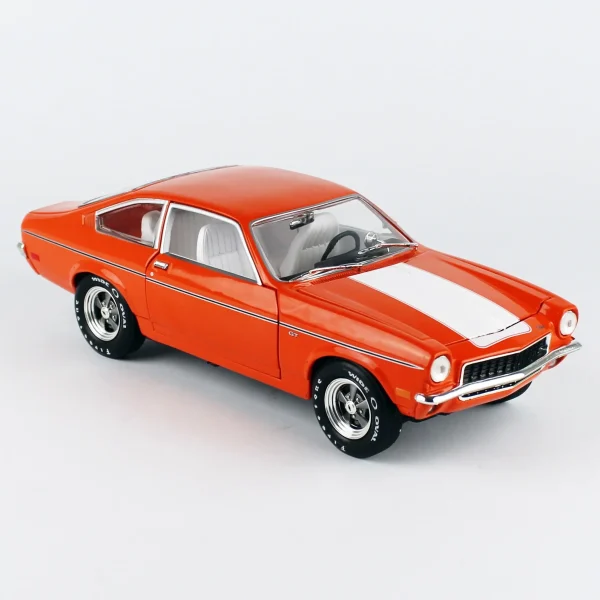 1/18 1973 Chevrolet Vega GT (Class of 1973) Bright Orange Diecast Araba Modeli