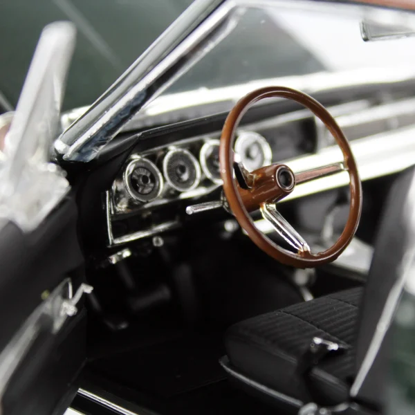 1/18 1966 Dodge Charger Hardtop (MCACN) GG1 Dark Green Diecast Araba Modeli, AutoWorld AMM1320 - Görsel 4