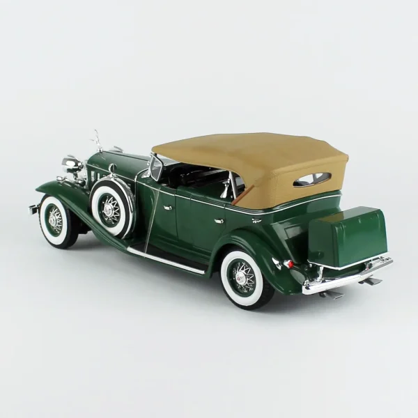 1/18 1932 Cadillac V16 Phaeton Dark Green Diecast Araba Modeli, AutoWorld AW314 - Görsel 2