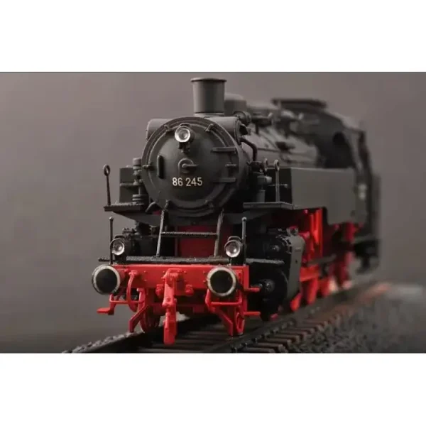 1/72 Alman Einheitslokomotive BR 86 buharlı lokomotif maketi, HobbyBoss 82914 - Görsel 2