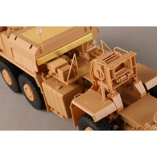 1/35 LVSR MKR16 kamyon maketi, I Love Kit 63549 - Görsel 3