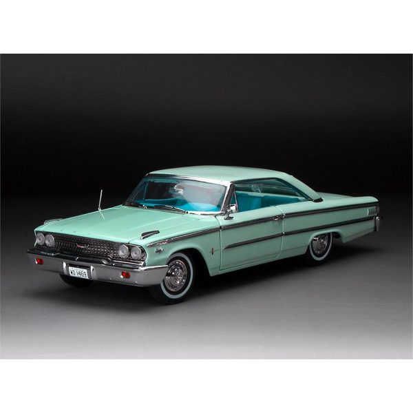 1/18 1963 Ford Galaxie 500/XL Hardtop Diecast Modeli