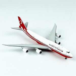 1/87 Türkiye Cumhuriyeti Boeing 747-8 BBJ Modeli