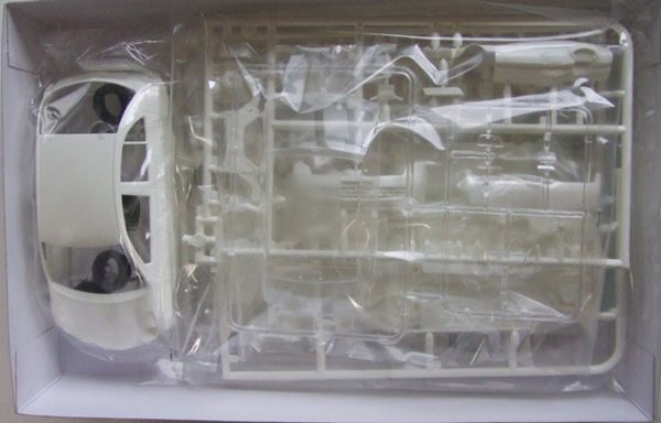 1/24 March NISMO S-tune Araba Maketi, Fujimi ID-123 - Görsel 2