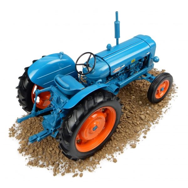 1/16 Fordson Power Major Traktör Diecast modeli, Universal Hobbies UH2640 - Görsel 6
