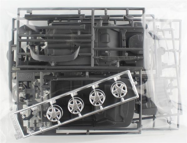 1/24 Toyota Corolla Levin GT Apex Super Strut Suspension limited edition maketi, Hasegawa 20667 - Görsel 3