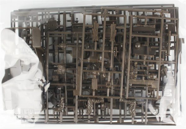 1/24 1/4 ton 4x4 Utility Truck (Cal. 50 M2 Machine Gun) w/Blond Girl's Figure maketi, Hasegawa SP483 52283 - Görsel 4
