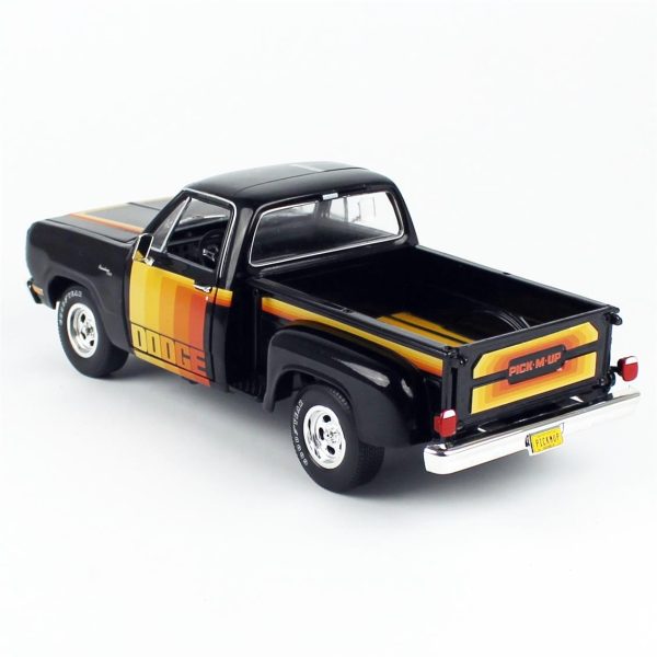 AutoWorld AW291, 1/18 1980 Dodge D150 Pick-M-Up Utiline Diecast Kamyonet - Görsel 3