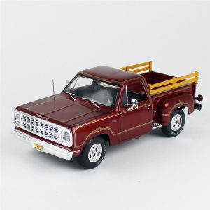 1/18 1979 Dodge D100 Stepside Warlock II Diecast Kamyonet