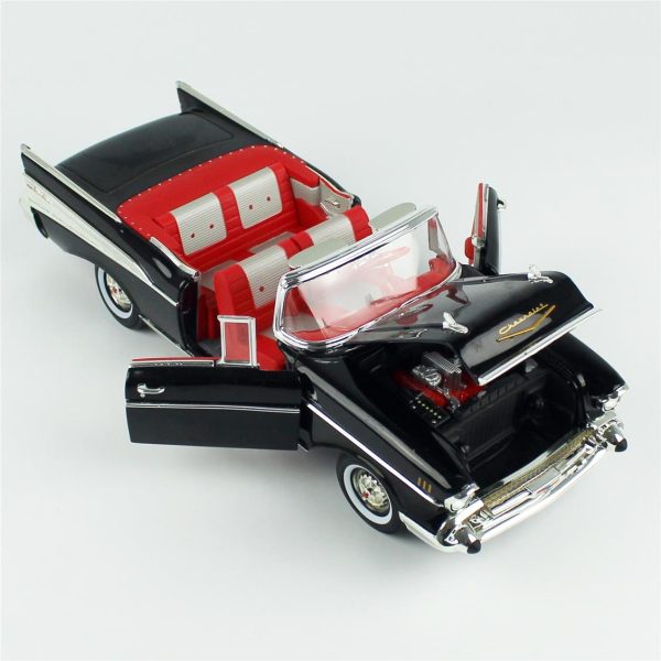 AutoWorld AWSS134, 1/18 1957 Chevrolet Bel Air Convertible (James Bond 007 Dr.No) Diecast Araba - Görsel 4