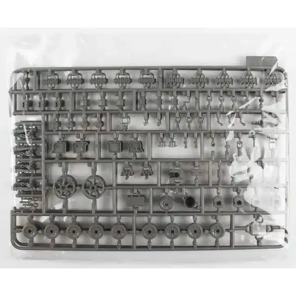 Border BT-016, 1/35 Jagdpanzer IV L/48, Erken Dönem Tankı Plastik Maketi - Görsel 4