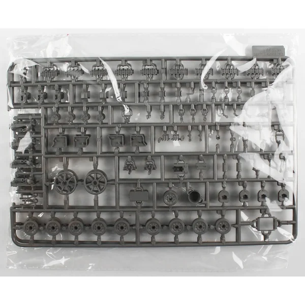 Border BT-024, 1/35 Sd.Kfz.164 Nashorn, Erken Dönem Tankı 4 Figürlü Plastik Maketi - Görsel 4